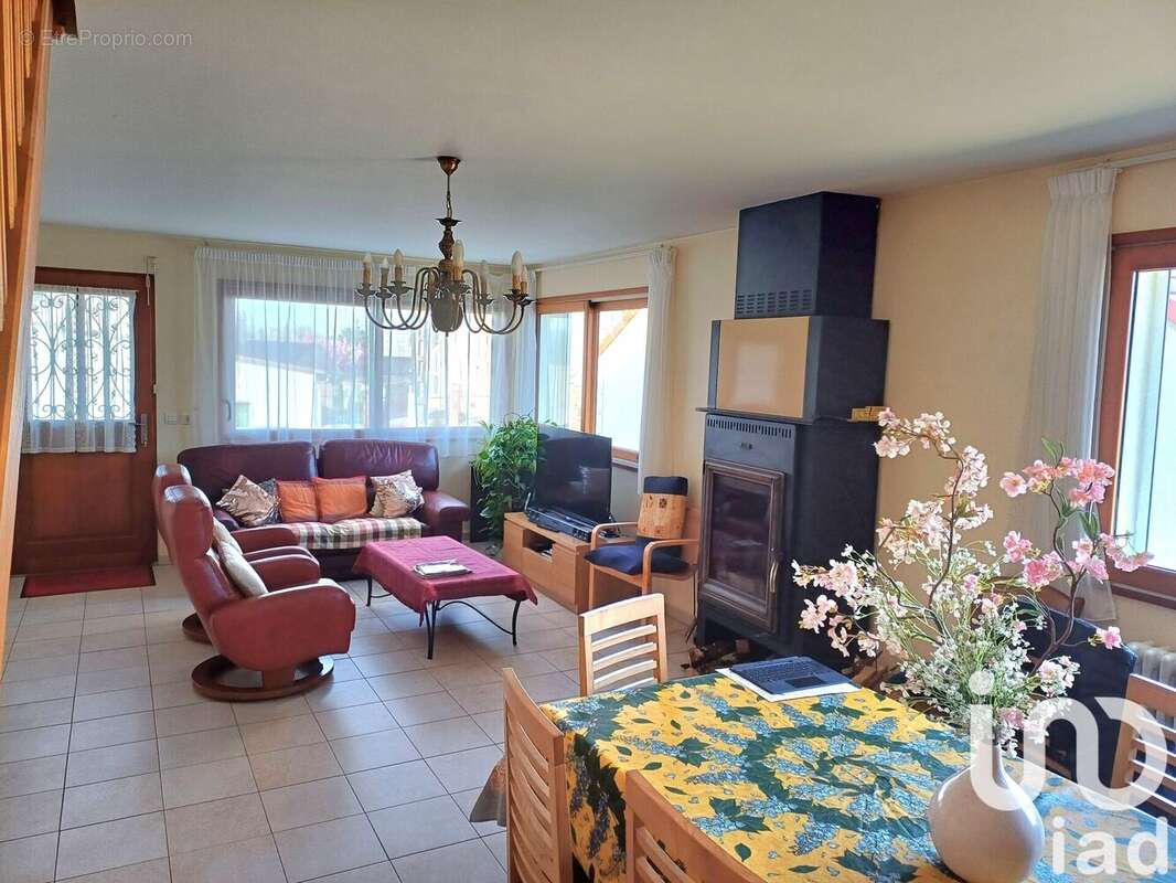 Photo 5 - Maison à COURLON-SUR-YONNE