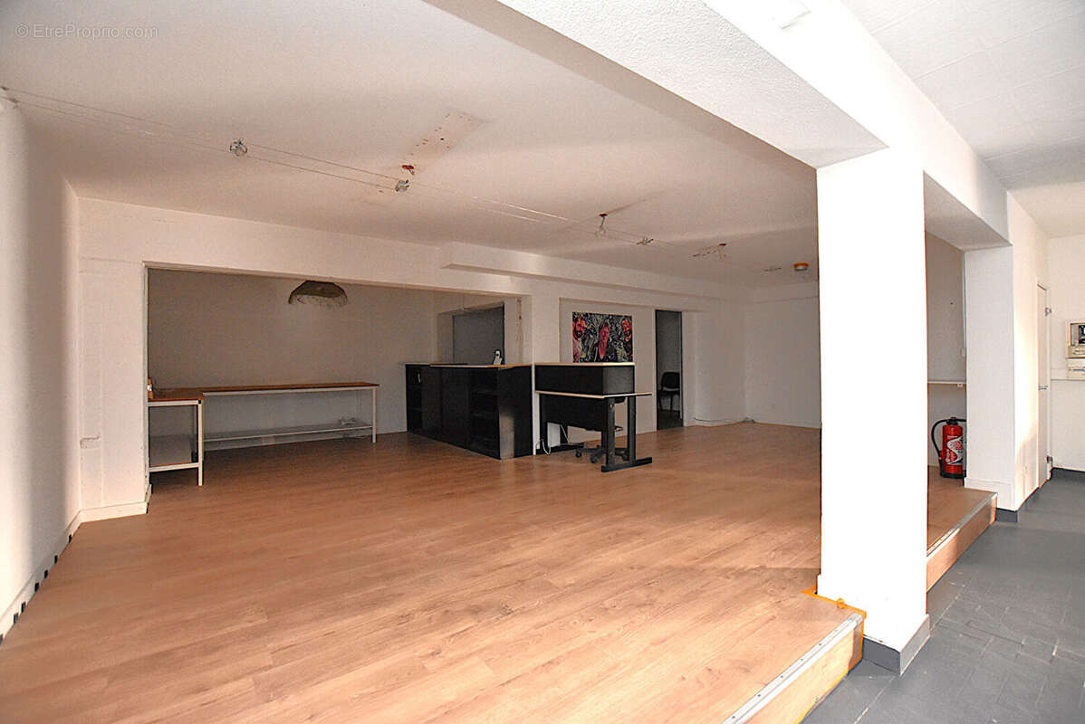 Commerce à LE PUY-EN-VELAY