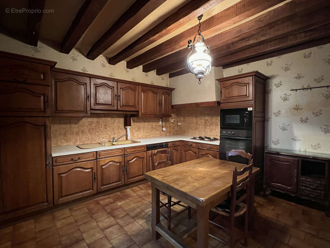 Maison à BAZOCHES-SUR-LE-BETZ