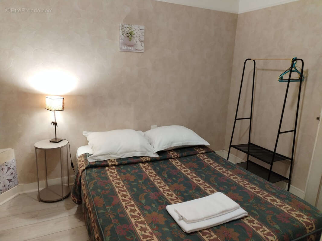 Commerce à PONT-SUR-YONNE