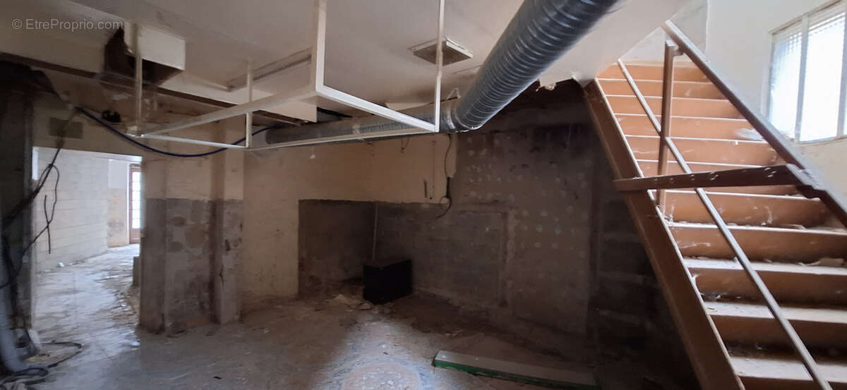 Maison à VILLENEUVE-L&#039;ARCHEVEQUE