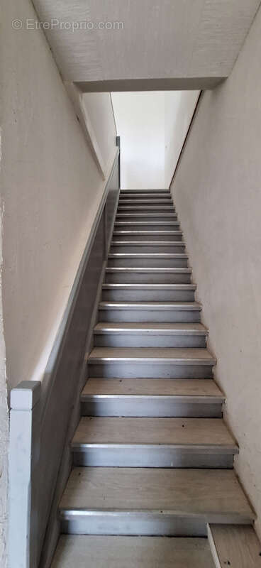 Maison à VILLENEUVE-L&#039;ARCHEVEQUE