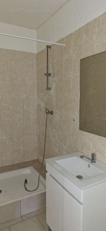 Maison à VILLENEUVE-L&#039;ARCHEVEQUE