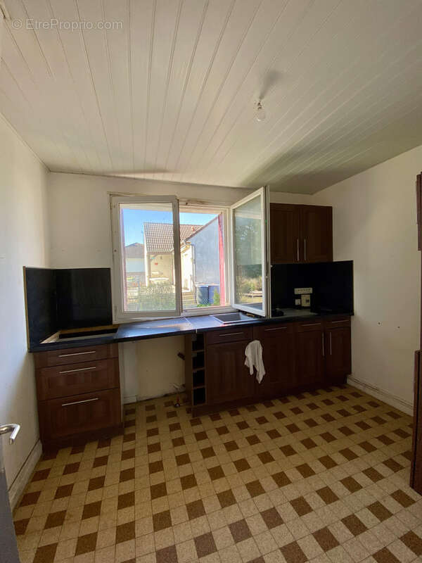 Maison à VILLEBLEVIN