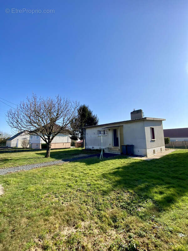 Maison à VILLEBLEVIN