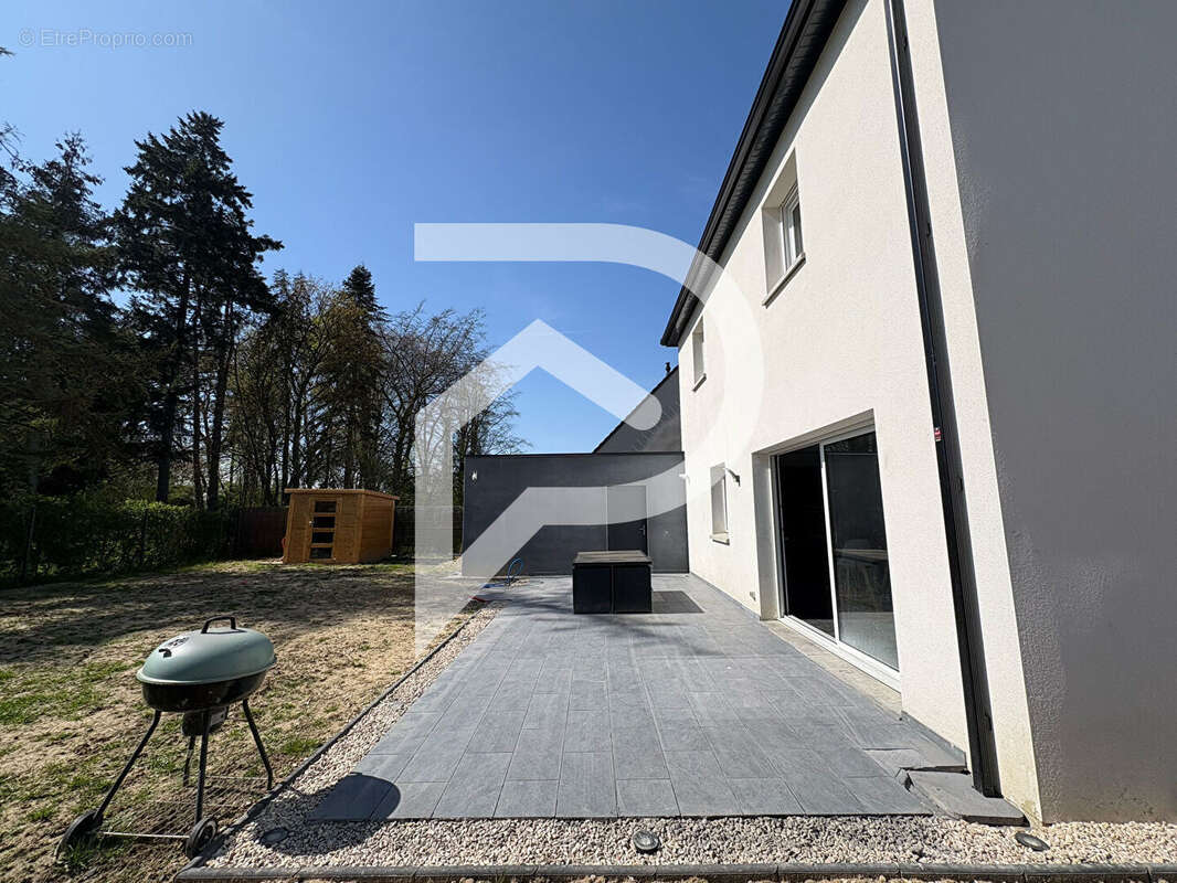 Maison à BEUVRY-LA-FORET