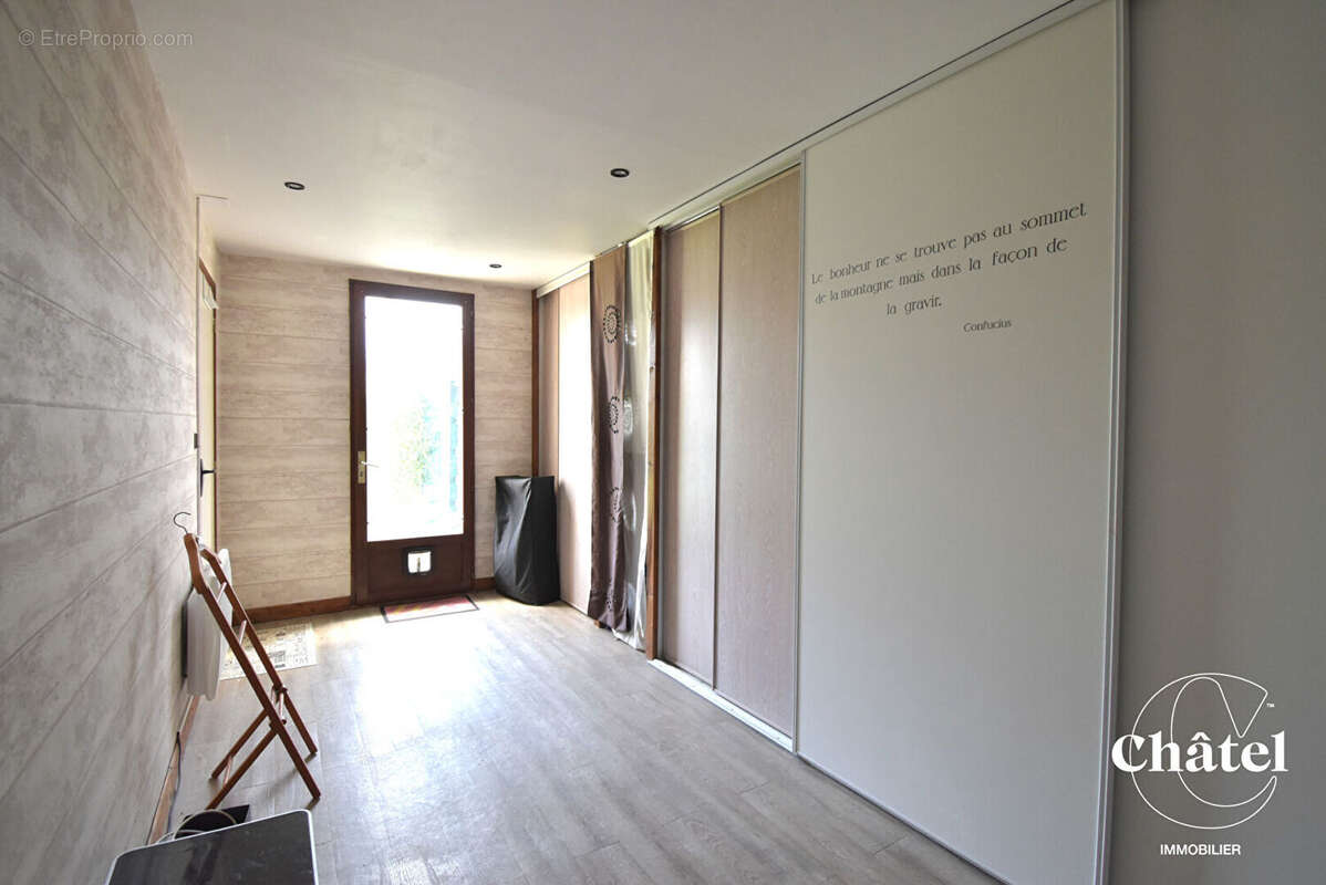 Maison à MORTEFONTAINE