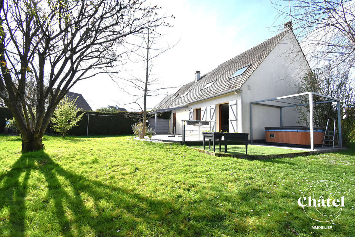 Maison à MORTEFONTAINE