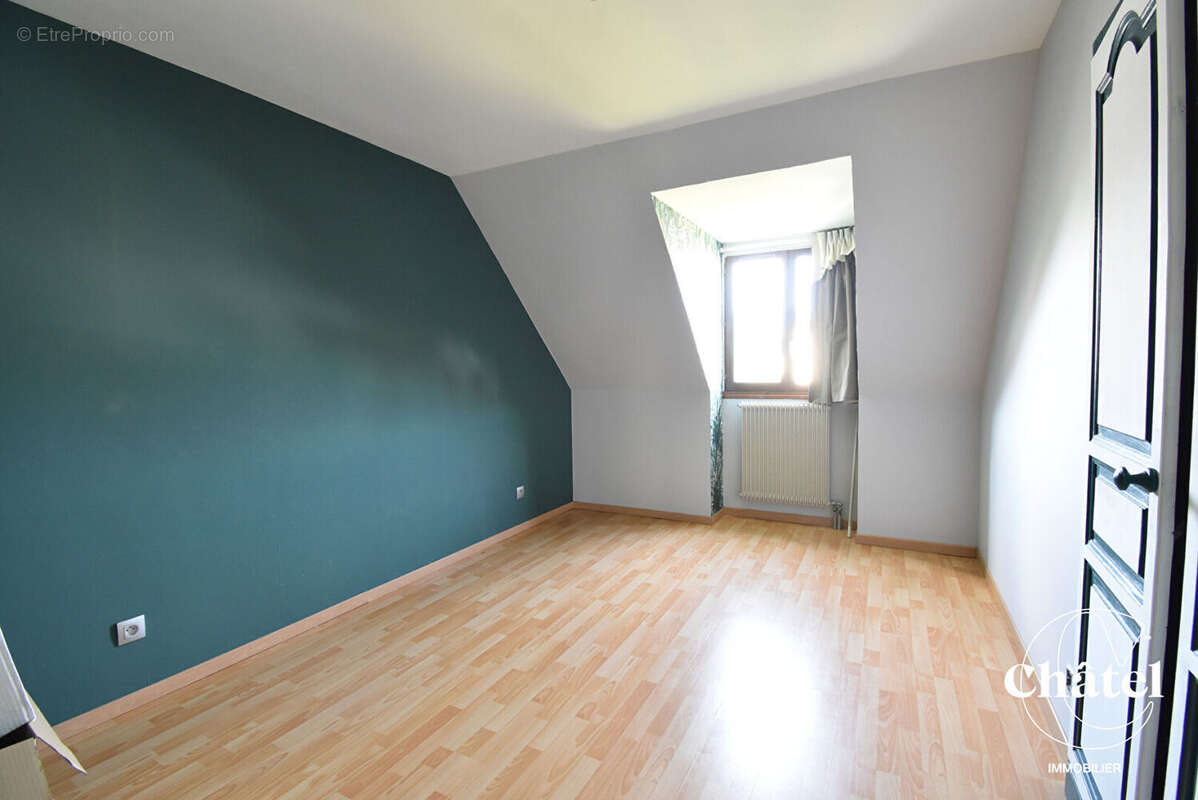 Maison à MORTEFONTAINE