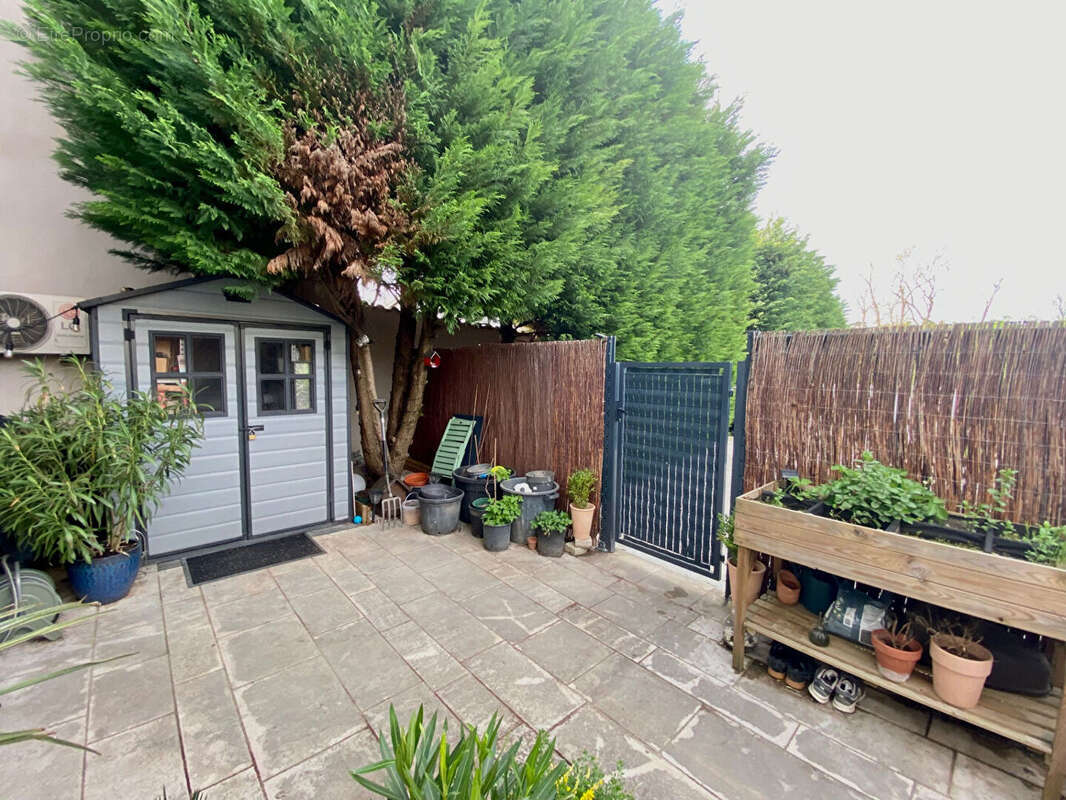 Appartement à CHAMPAGNE-AU-MONT-D&#039;OR