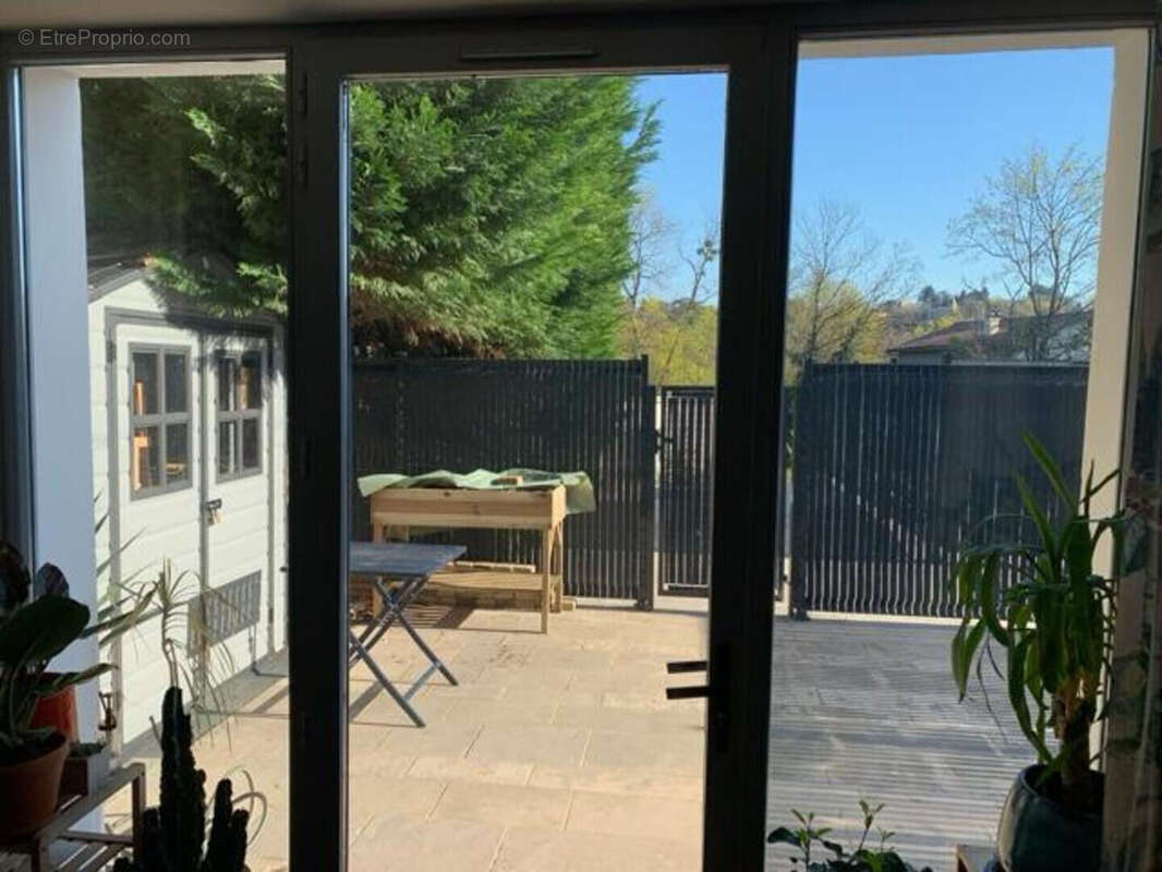 Appartement à CHAMPAGNE-AU-MONT-D&#039;OR