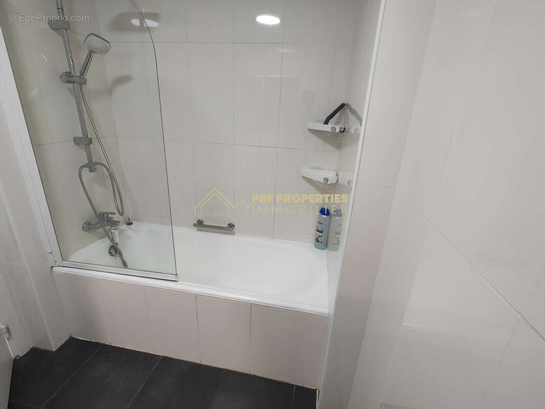 Salle de bain - Appartement à NICE