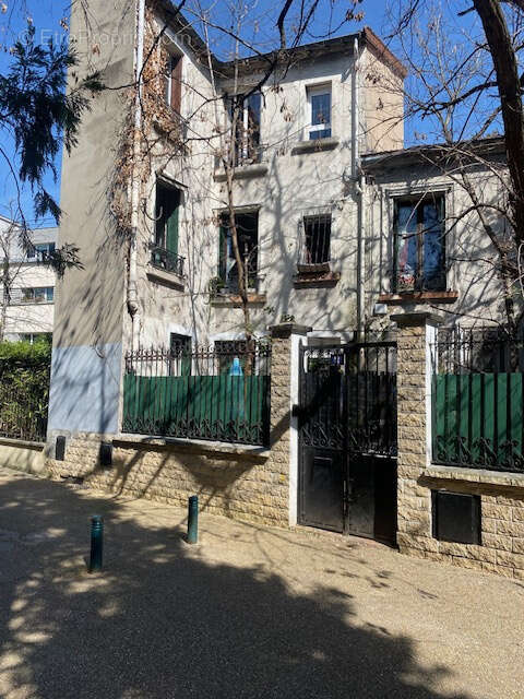 Appartement à GENNEVILLIERS