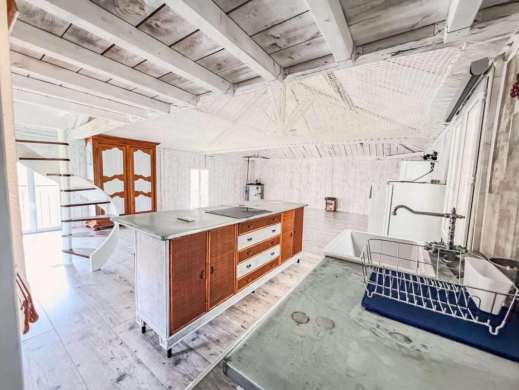 Maison à SAINT-JULIEN-EN-BORN