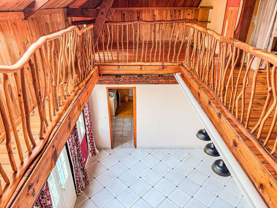 Maison à SAINT-JULIEN-EN-BORN