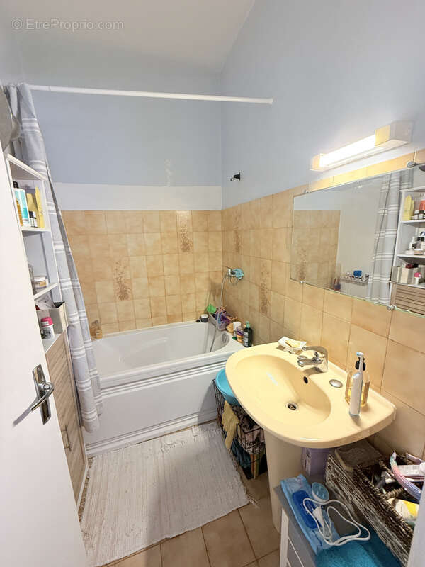 Appartement à GANGES