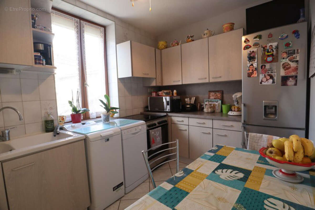 Appartement à LE PEAGE-DE-ROUSSILLON