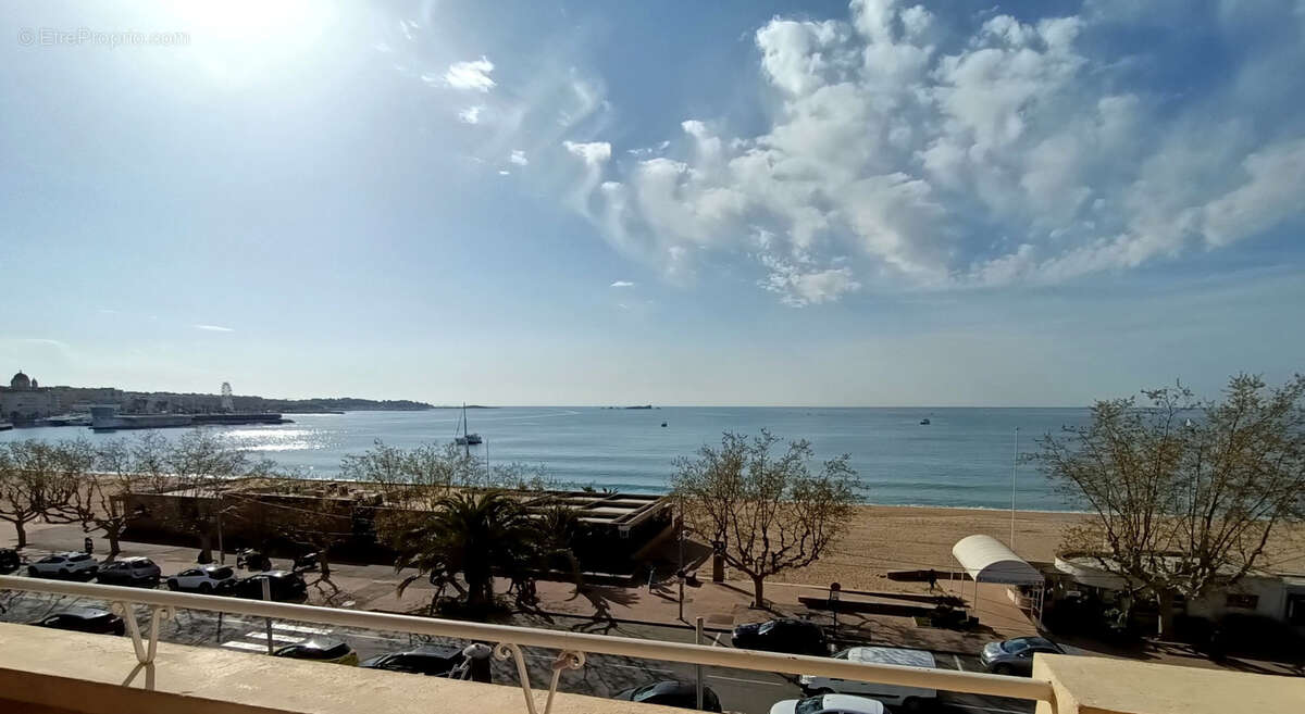 Appartement à FREJUS