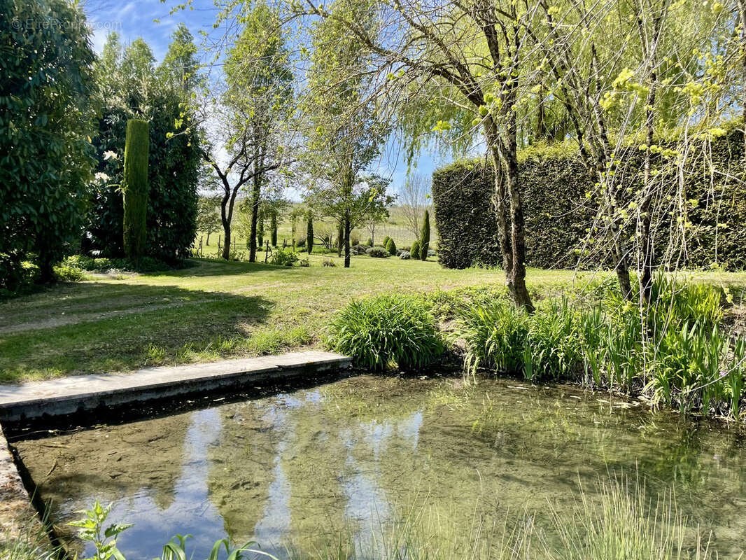 Maison à BOUTEVILLE