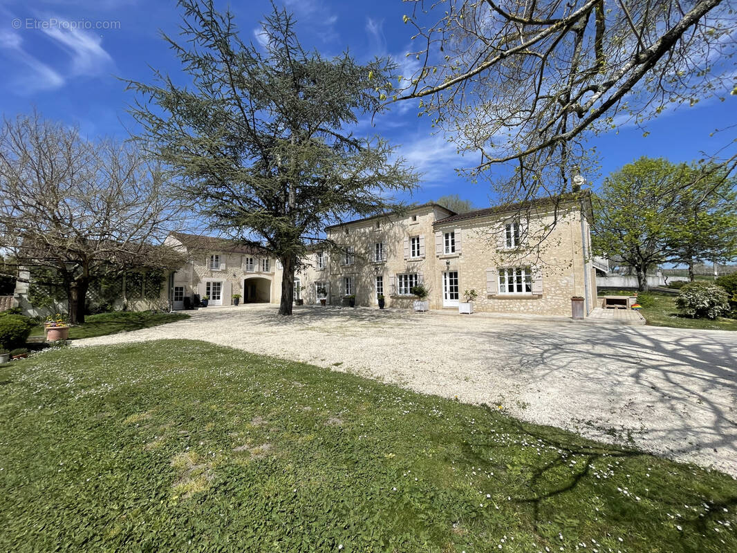 Maison à BOUTEVILLE