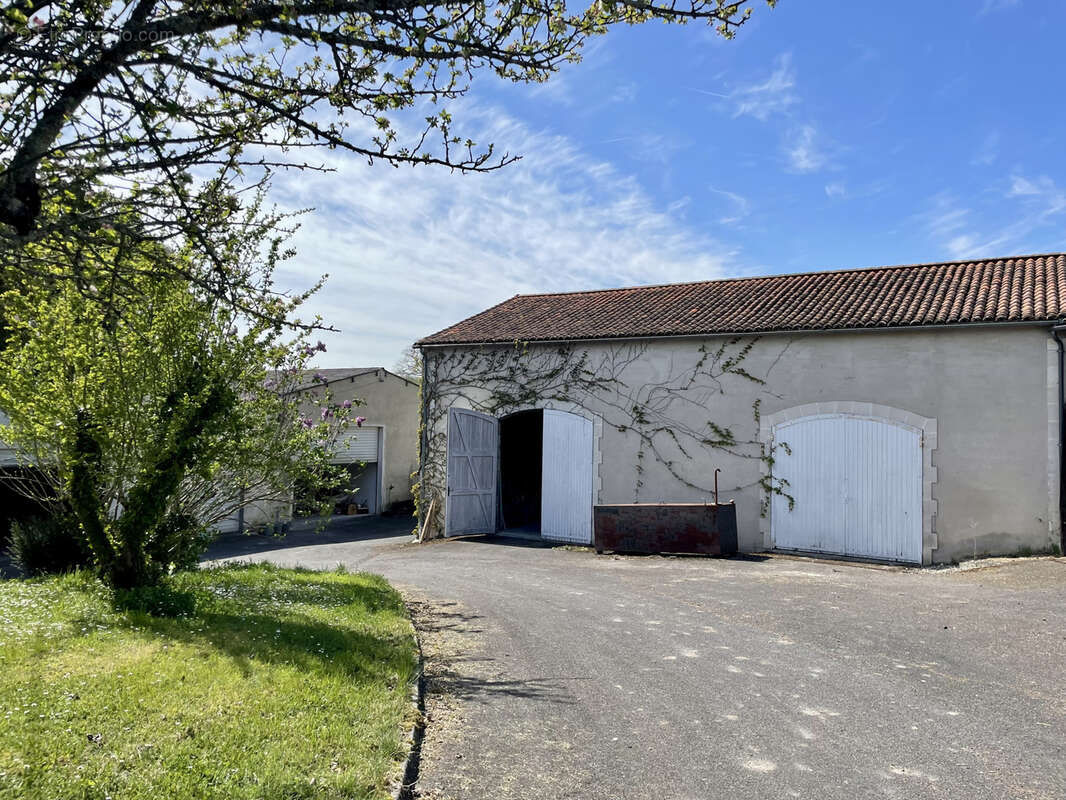 Maison à BOUTEVILLE