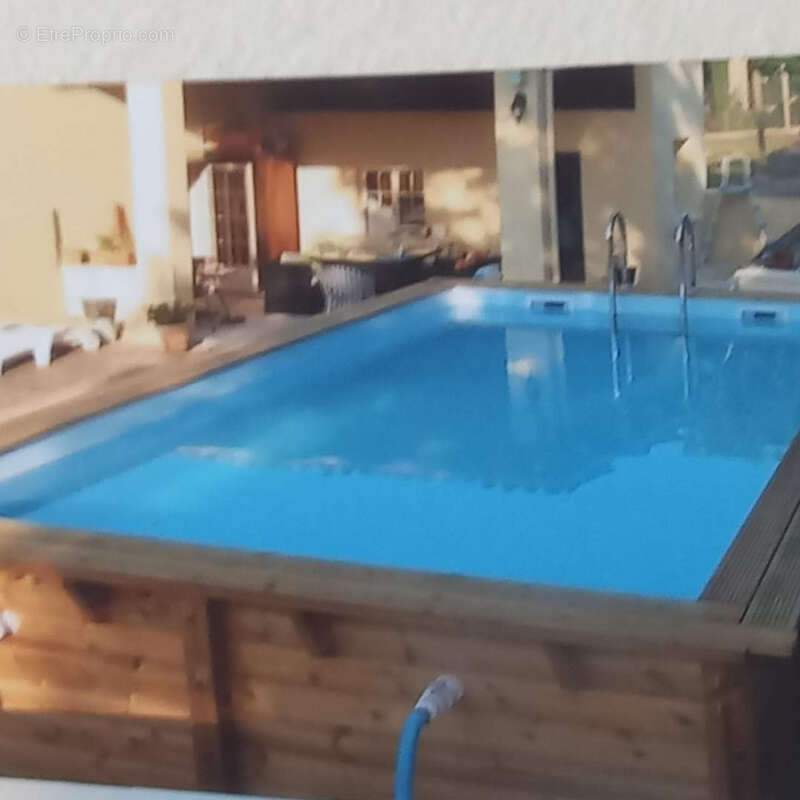 Maison à FONTCOUVERTE