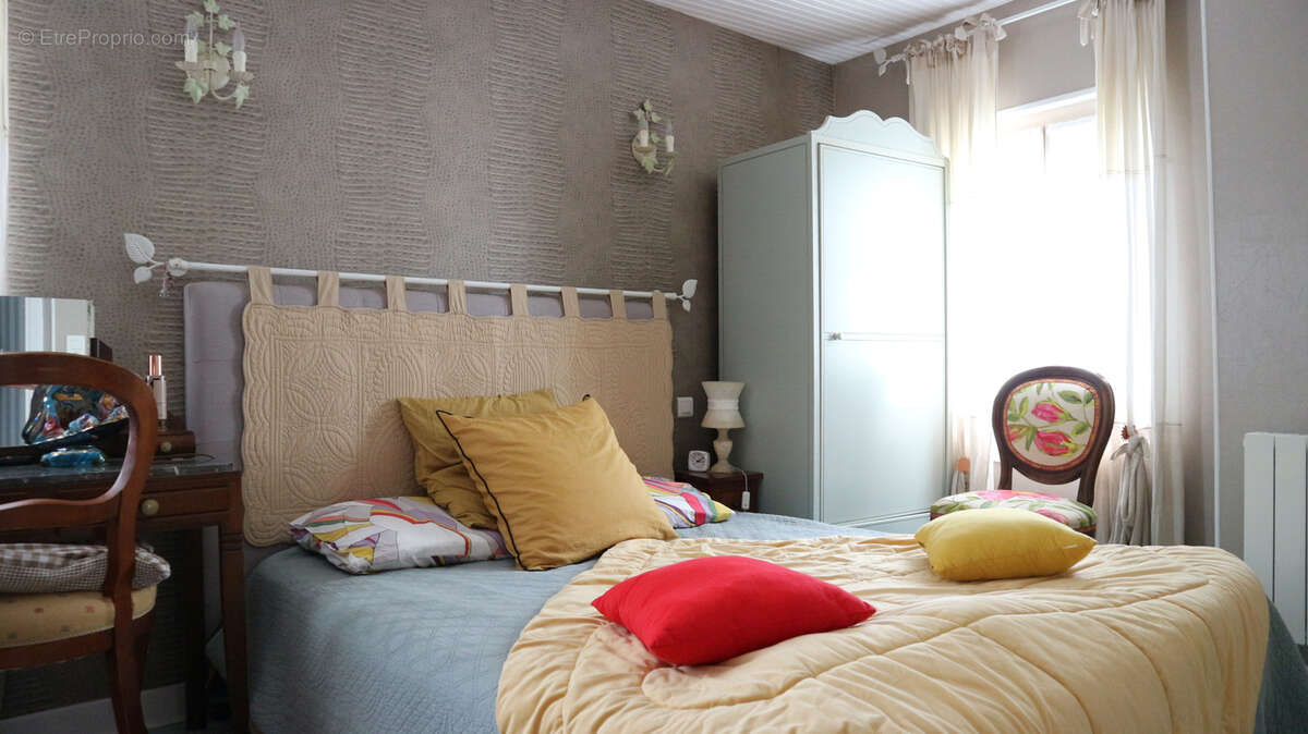 Maison à FONTCOUVERTE