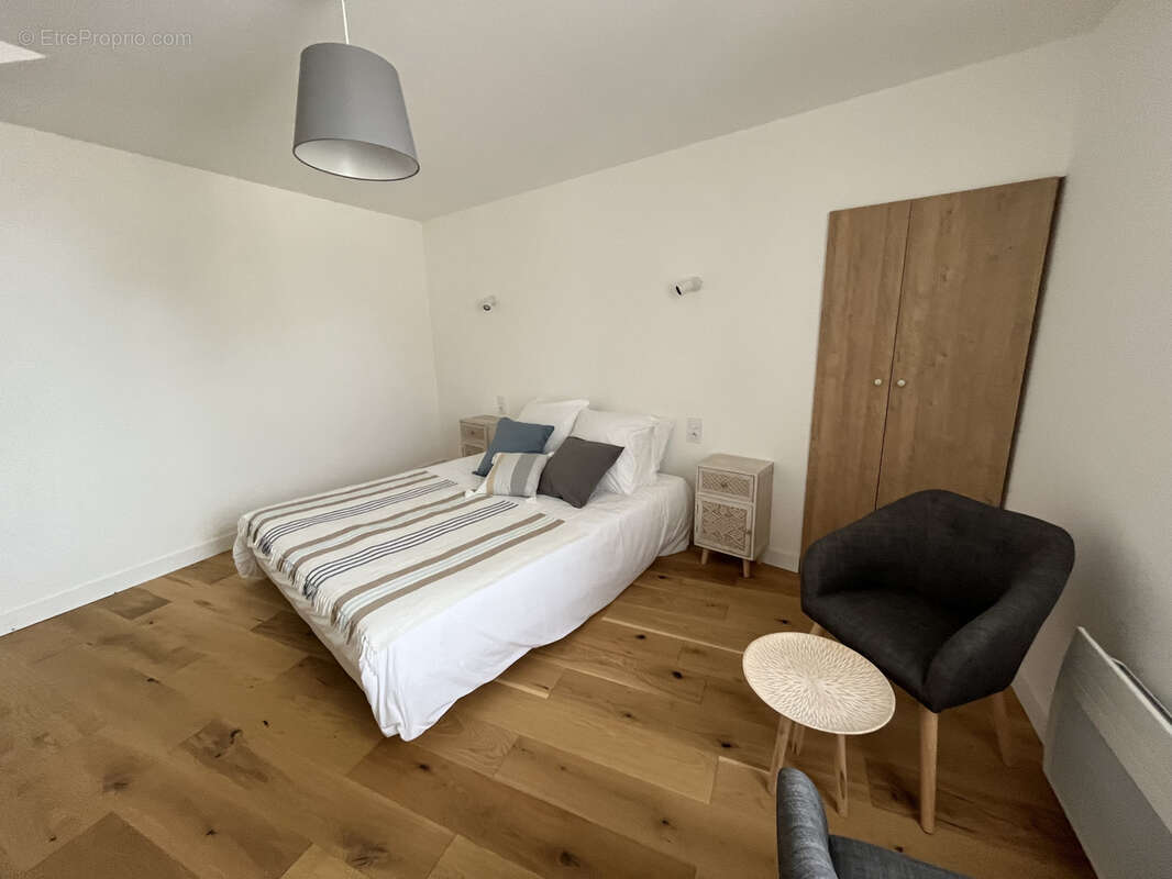 Commerce à MORTAGNE-SUR-SEVRE