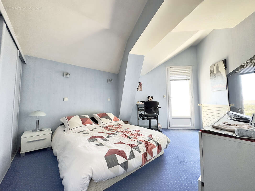 Maison à SAINT-CERGUES