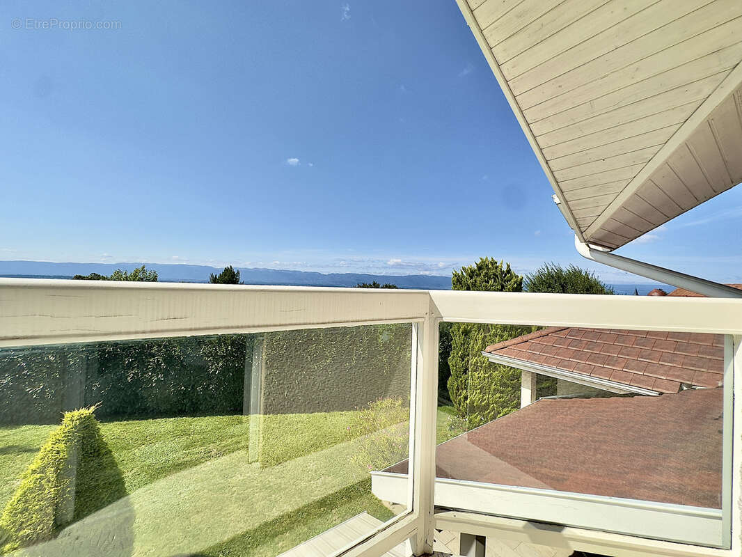 Maison à SAINT-CERGUES