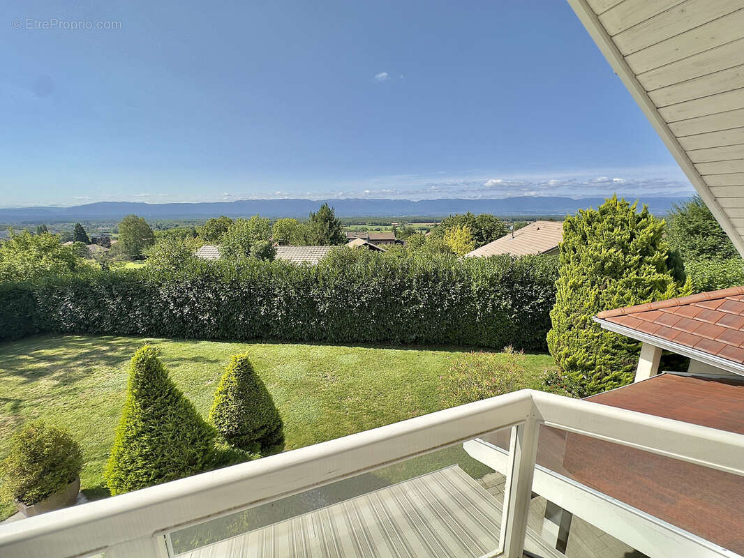 Maison à SAINT-CERGUES