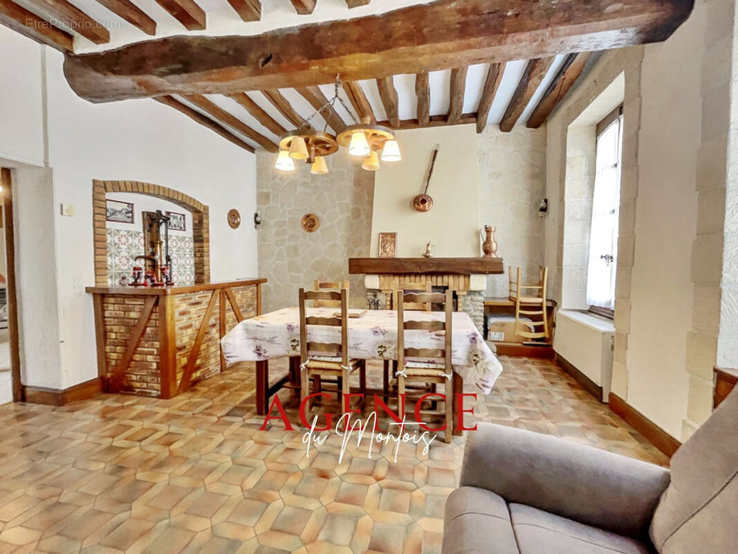 Maison à BRAY-SUR-SEINE