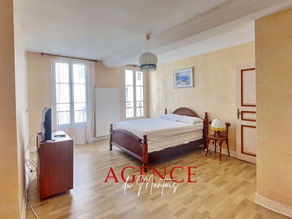 Maison à BRAY-SUR-SEINE