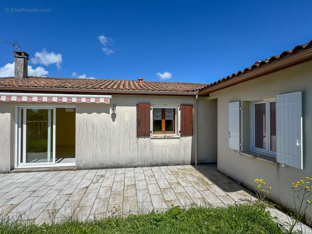 Maison à SAINT-SULPICE-DE-ROYAN