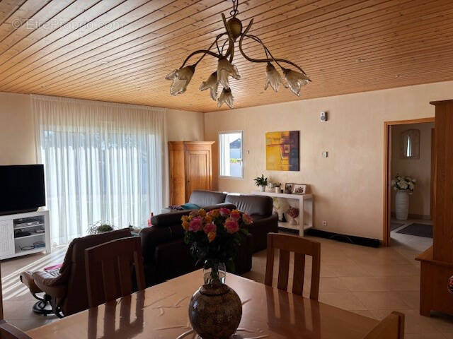 Maison à TALMONT-SAINT-HILAIRE