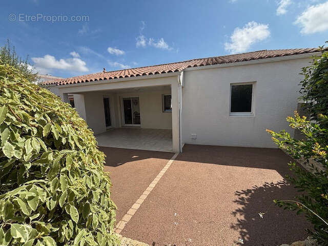 Maison à TALMONT-SAINT-HILAIRE