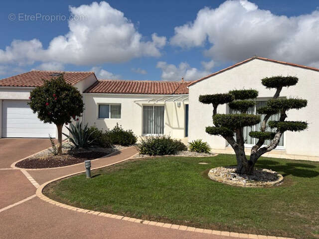 Maison à TALMONT-SAINT-HILAIRE