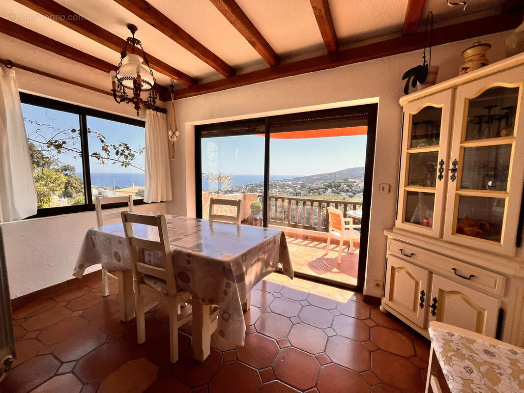 Maison à LES ISSAMBRES