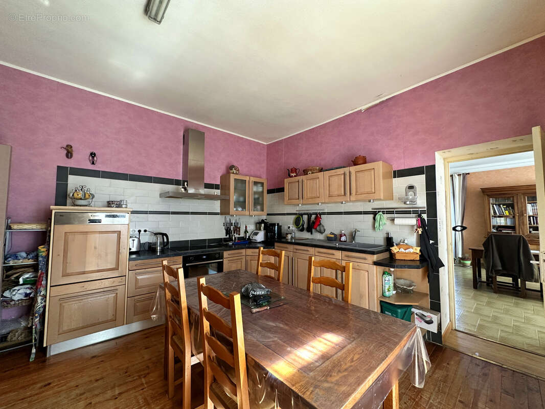 Maison à DECAZEVILLE