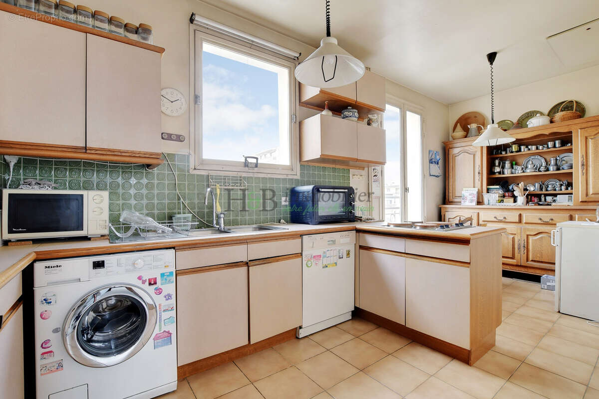 Appartement à PARIS-12E