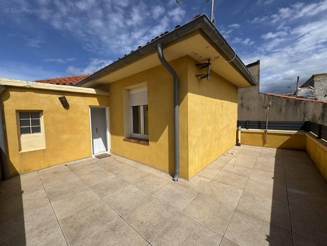 Appartement à COURSAN