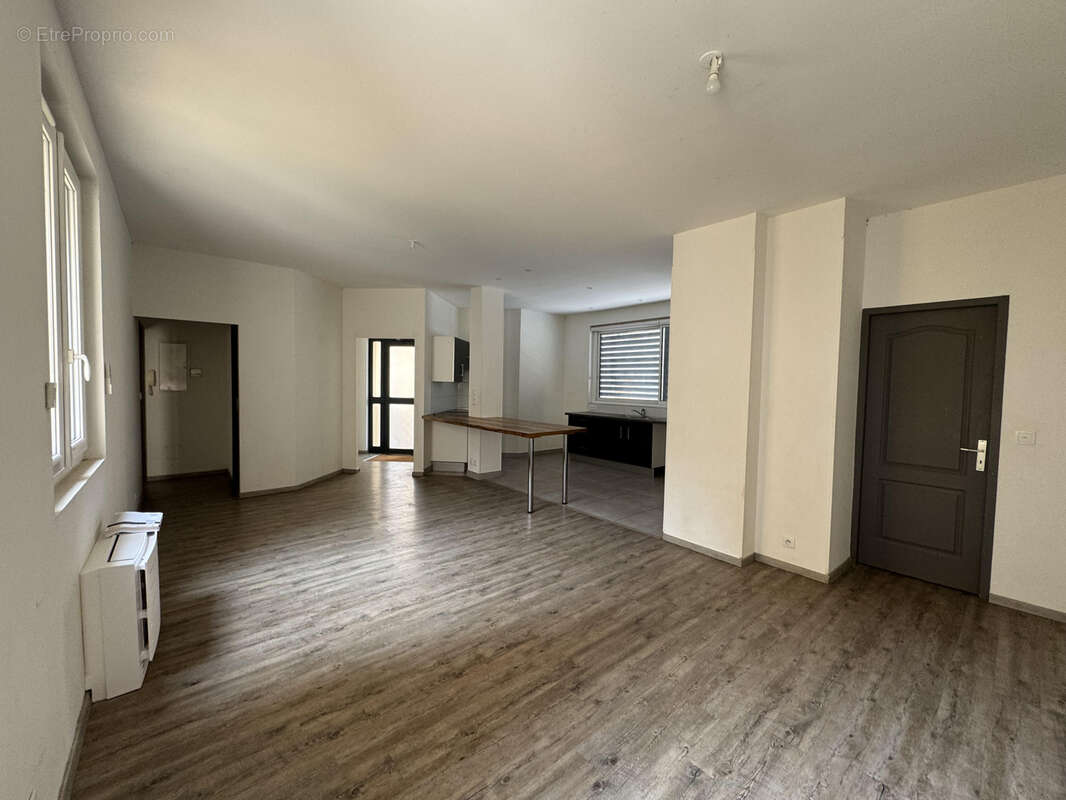 Appartement à COURSAN