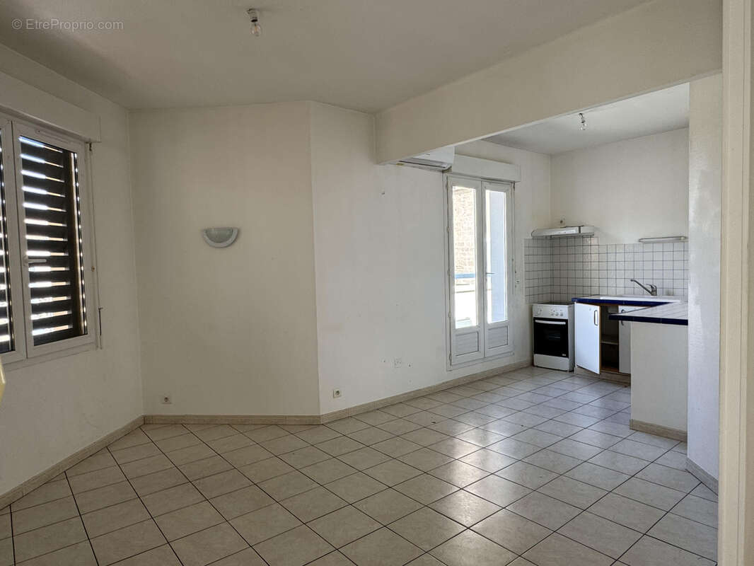 Appartement à COURSAN