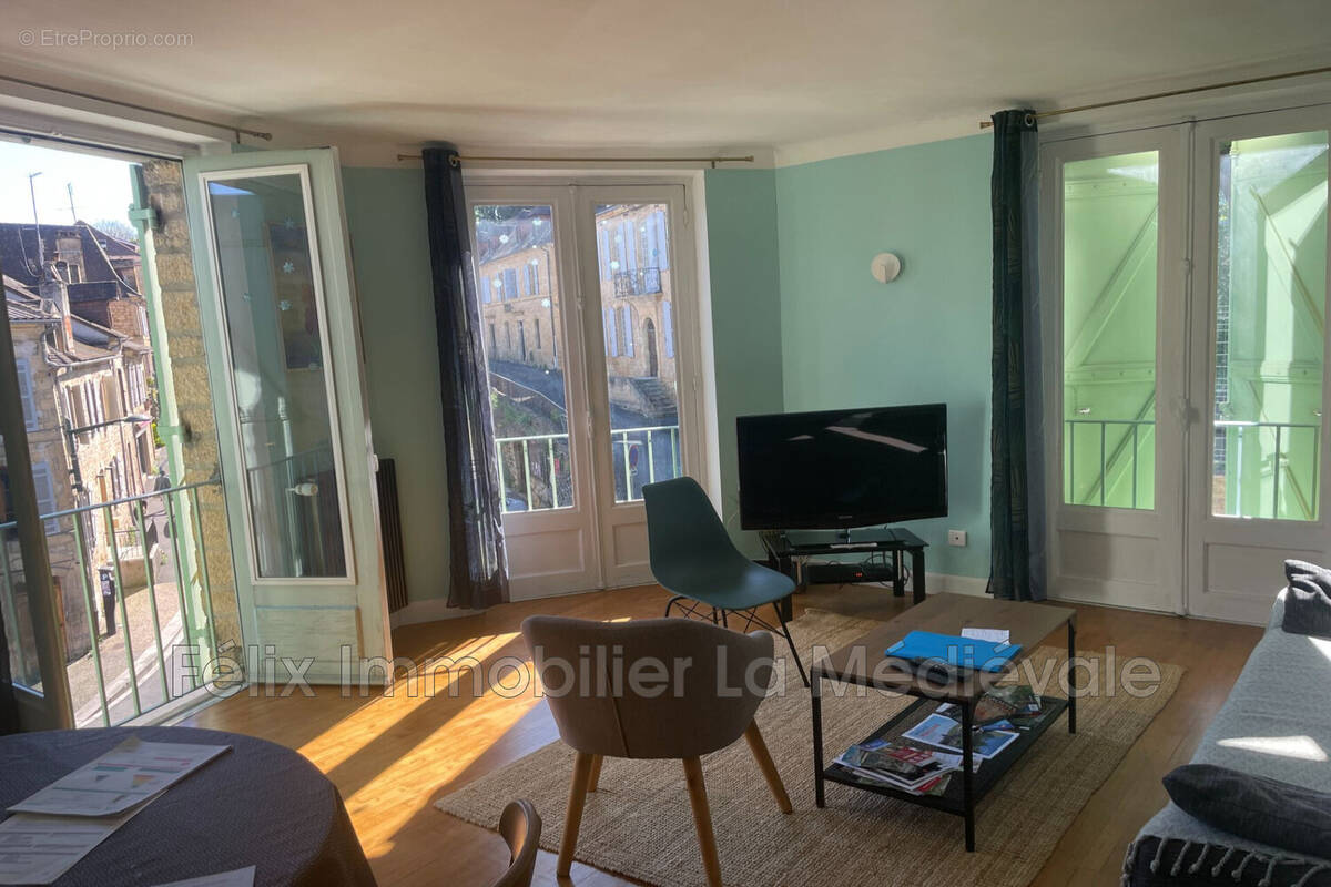 Appartement à SARLAT-LA-CANEDA