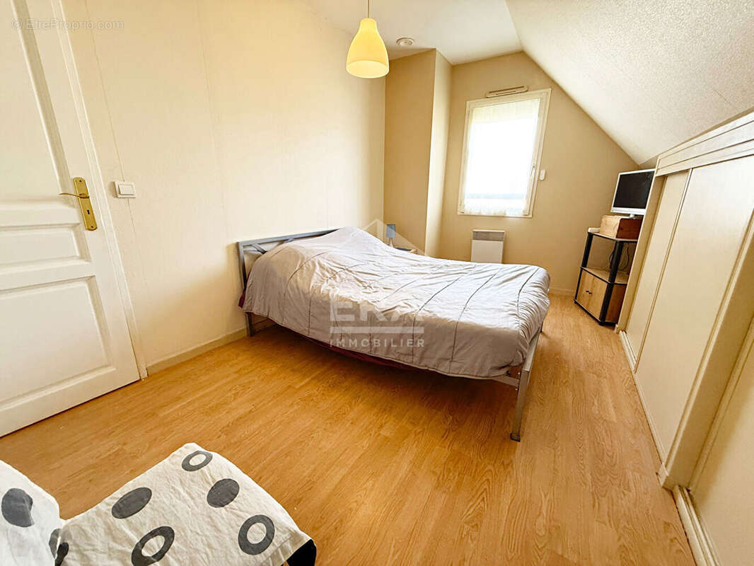 Maison à EVRY-GREGY-SUR-YERRE