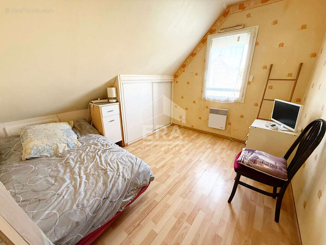 Maison à EVRY-GREGY-SUR-YERRE