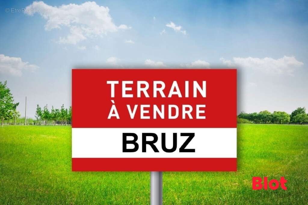 Terrain à BRUZ
