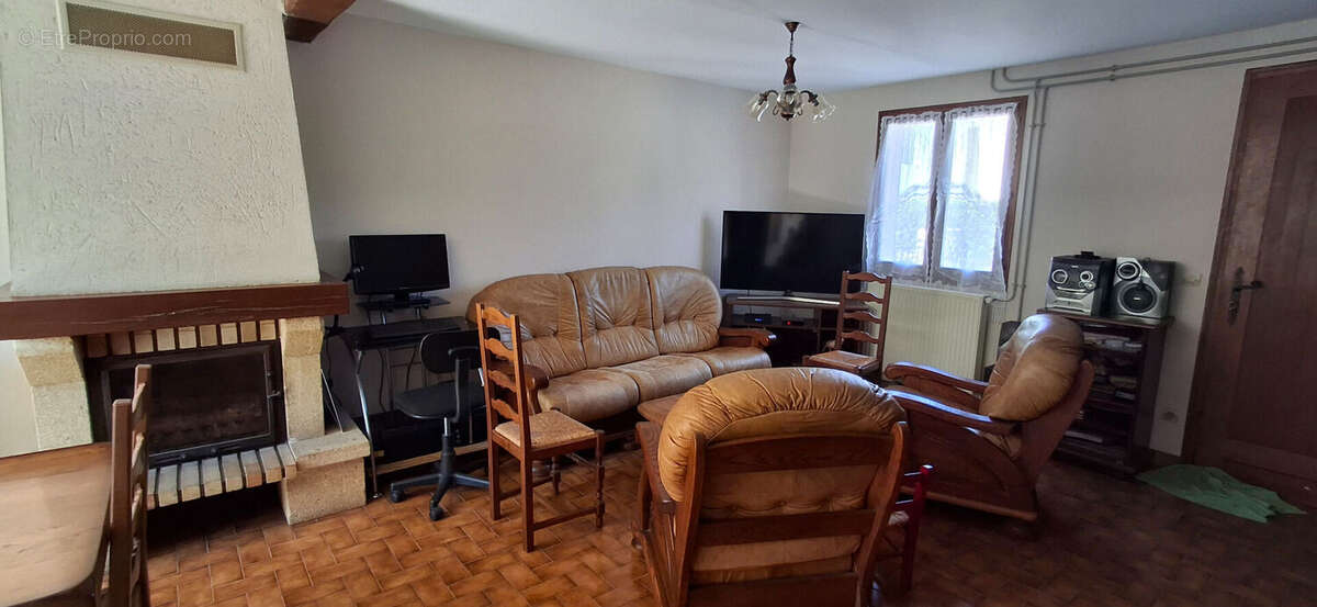 Maison à CREPY-EN-VALOIS