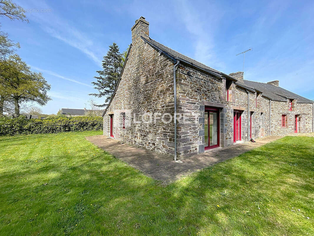 Maison à BRUC-SUR-AFF