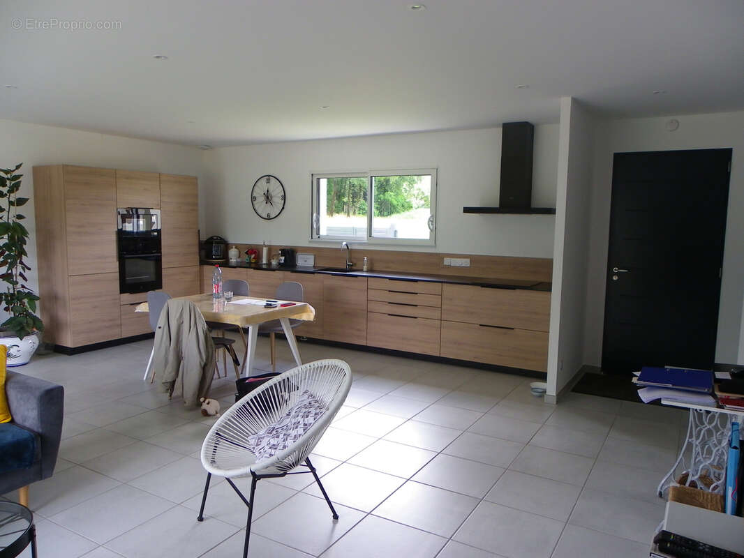 Maison à SAINT-PIERRE-DE-MAILLE